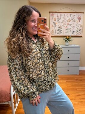 Mango Floral Ruffle-Trim Blouse in Olive Button Front Medium